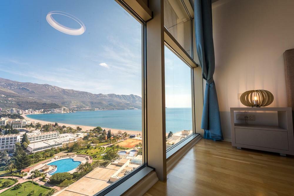 2montenegro Harmonia Bečići